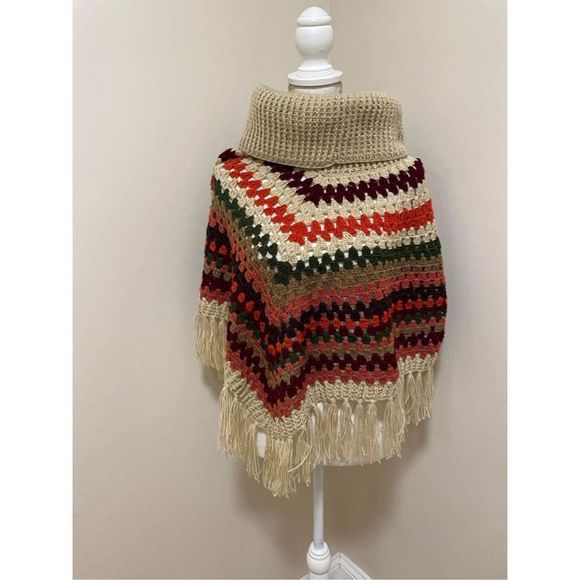 Free People Weekend Getaway Crochet Poncho Size OS - Picture 3 of 5